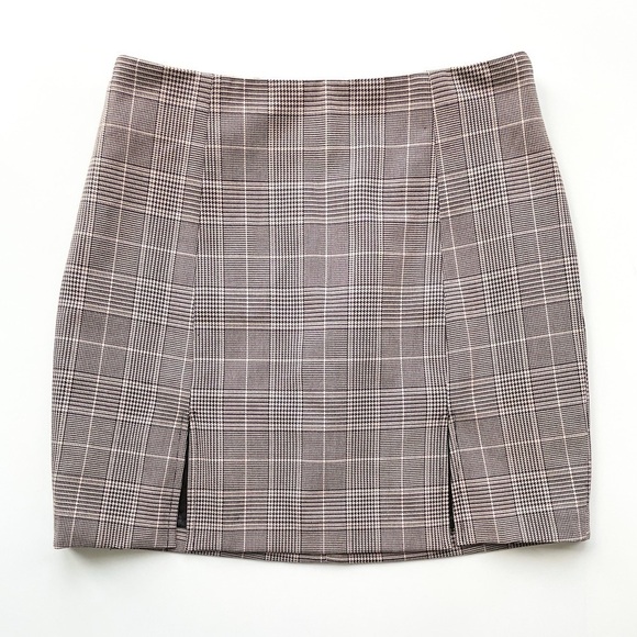 SUNDAY Best Notched Check Mini Skirt - Picture 6 of 8
